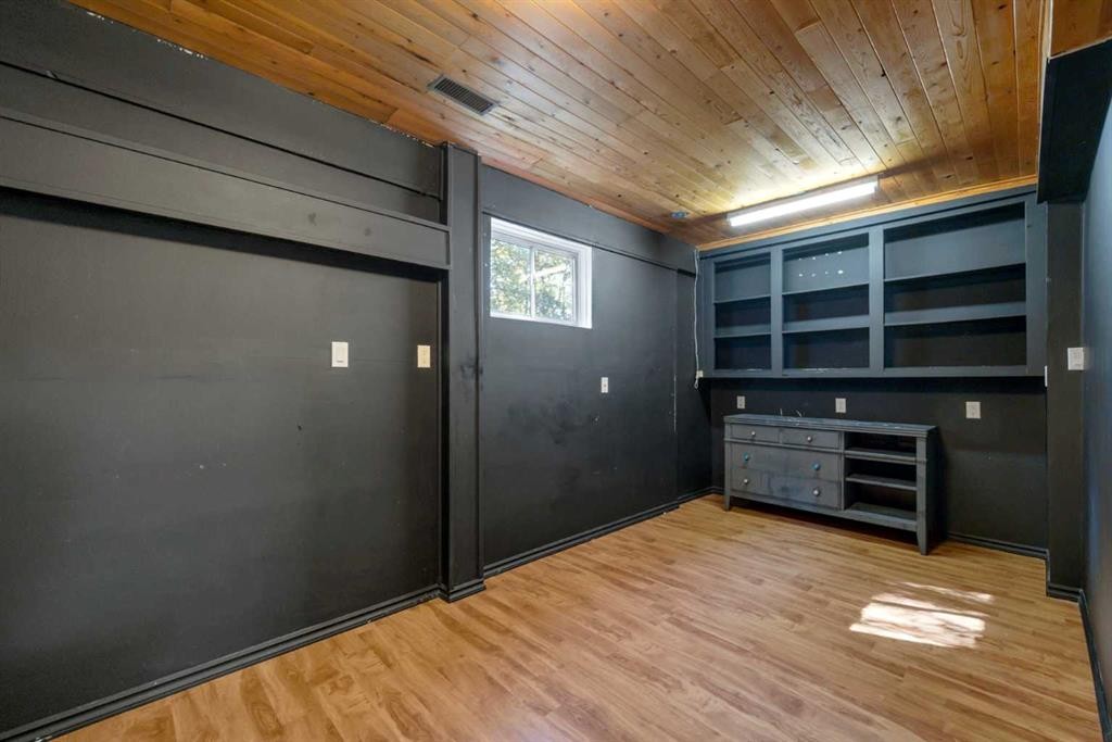 126 Red Wing Crescent, Tillicum Beach, AB
