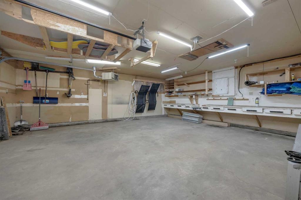 126 Red Wing Crescent, Tillicum Beach, AB