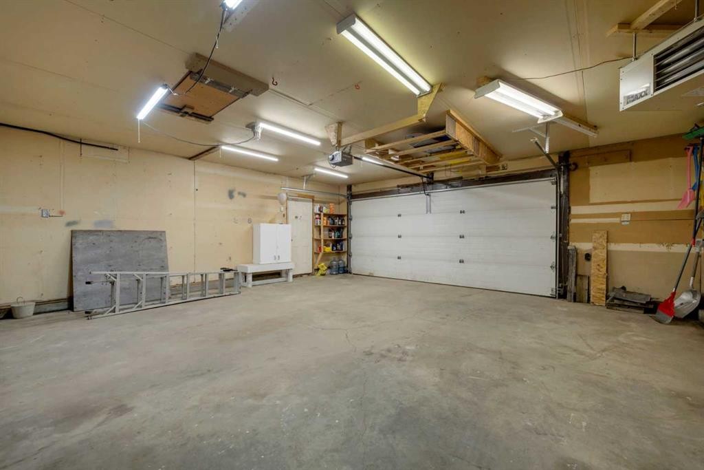 126 Red Wing Crescent, Tillicum Beach, AB