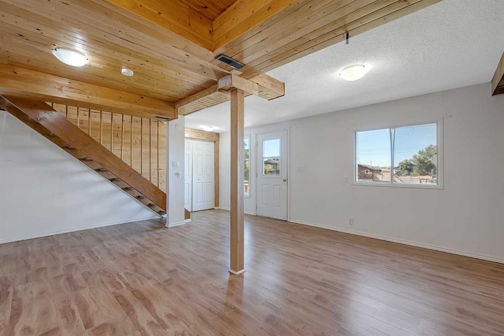 126 Red Wing Crescent, Tillicum Beach, AB