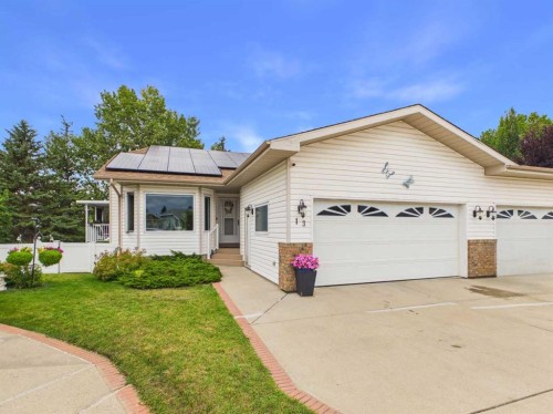 13 Dunn Close  Red Deer, AB T4R 2M6