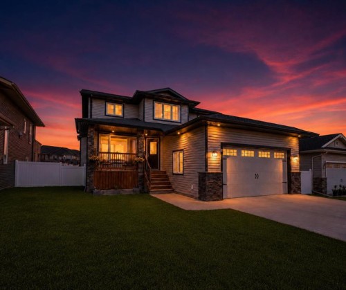 17 Coachill Street  Blackfalds, AB T4M 0A9
