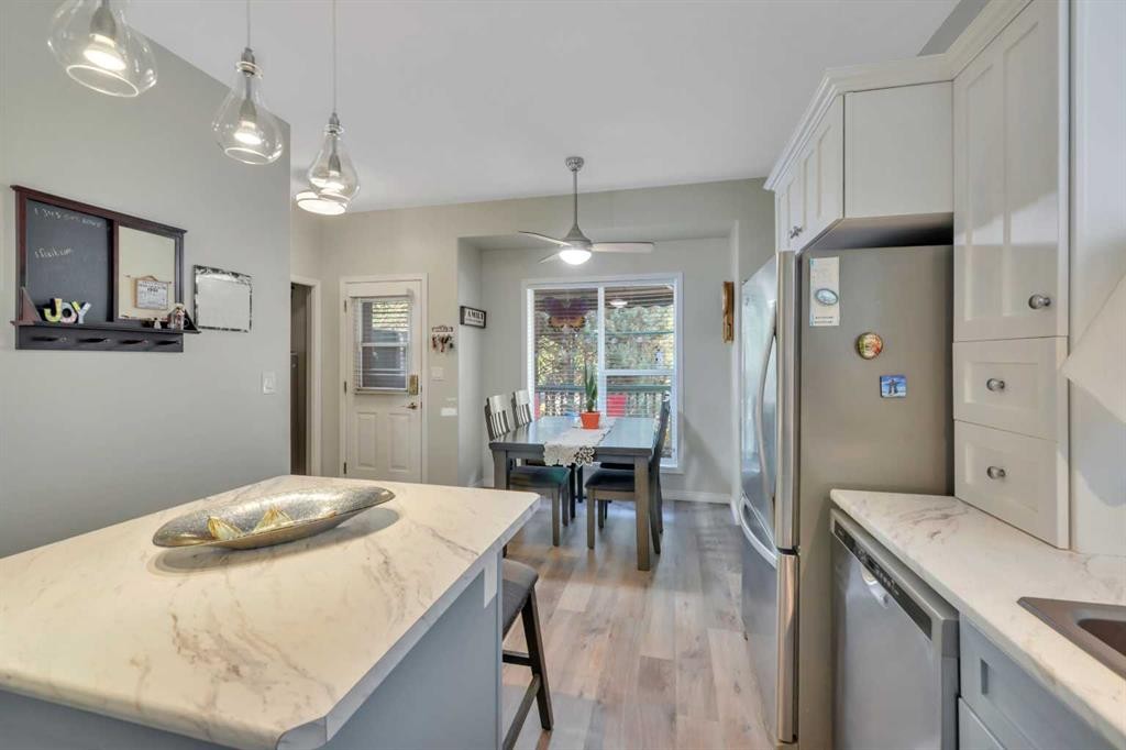 47 Abel Close, Red Deer, AB