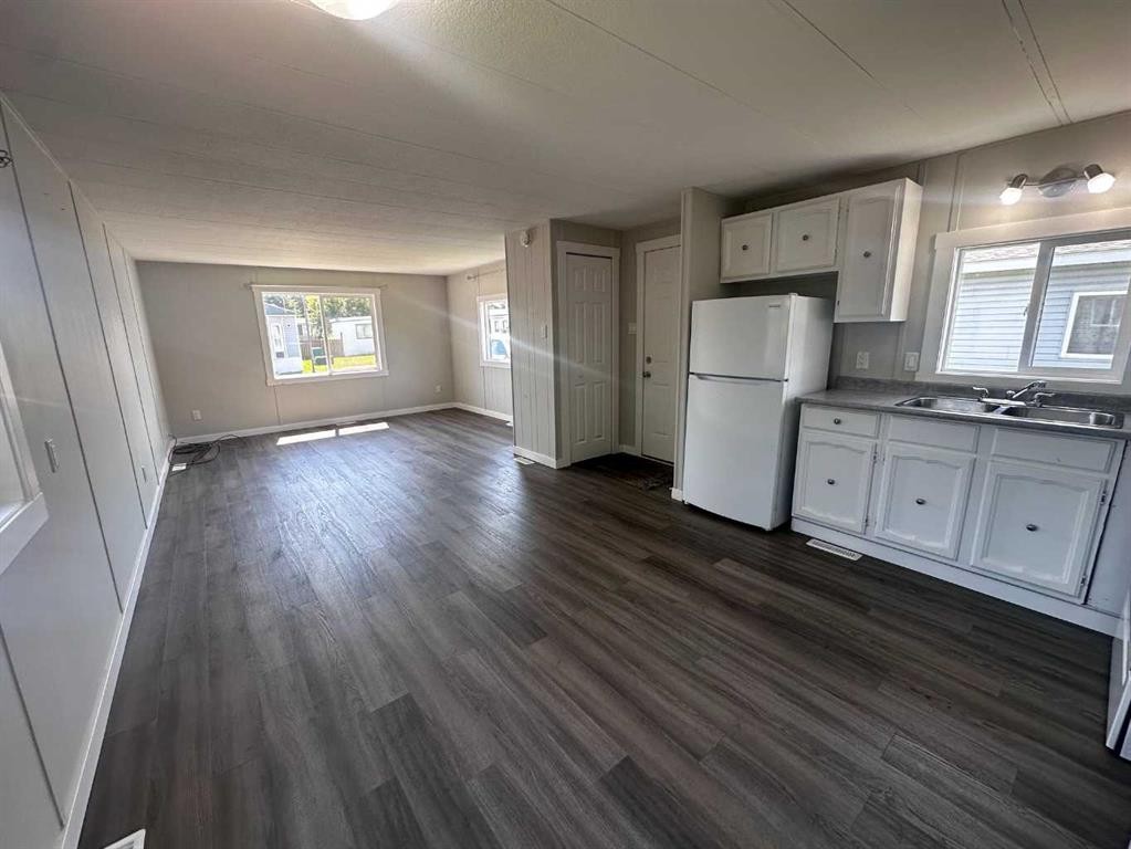229-5344 76 Street, Red Deer, AB