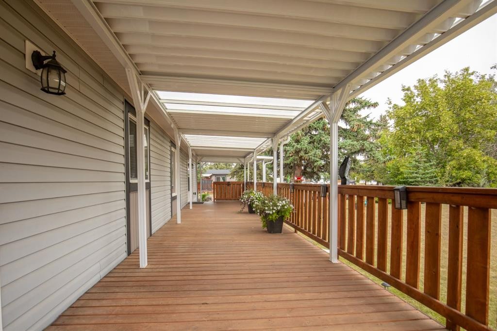 28 Parkside Drive, Red Deer, AB