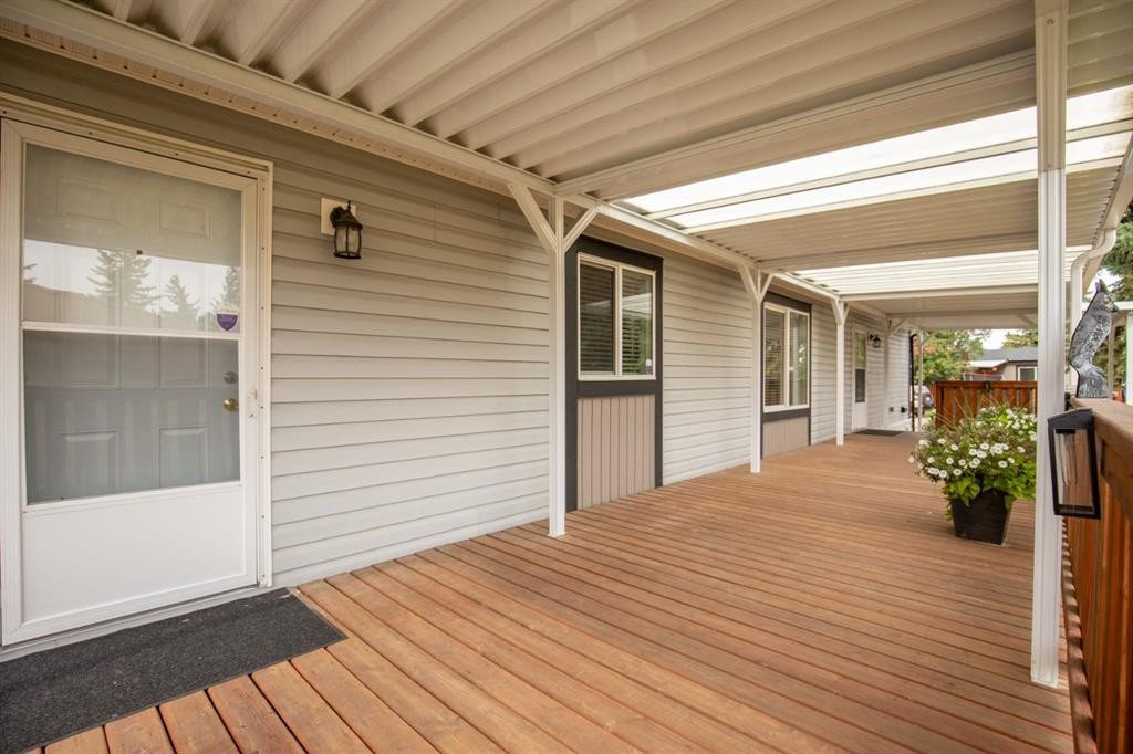 28 Parkside Drive, Red Deer, AB
