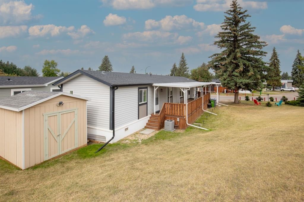 28 Parkside Drive, Red Deer, AB
