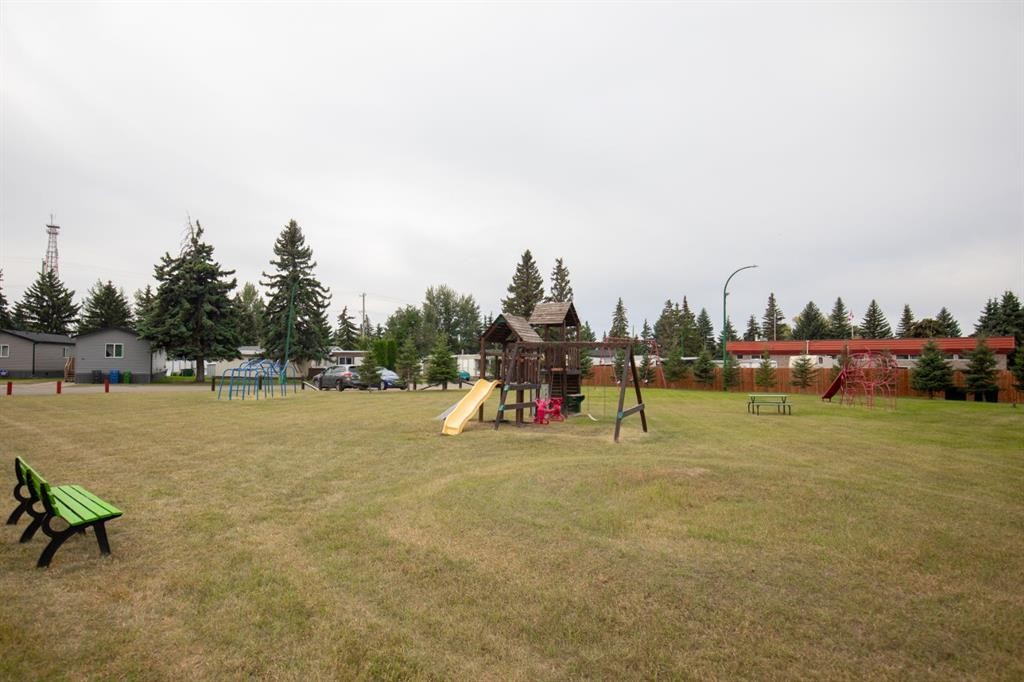 28 Parkside Drive, Red Deer, AB