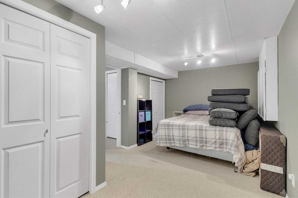 124 Kendrew Drive, Red Deer, AB
