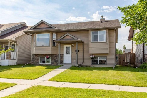 71 Vanier Drive  Red Deer, AB T4R 0G3