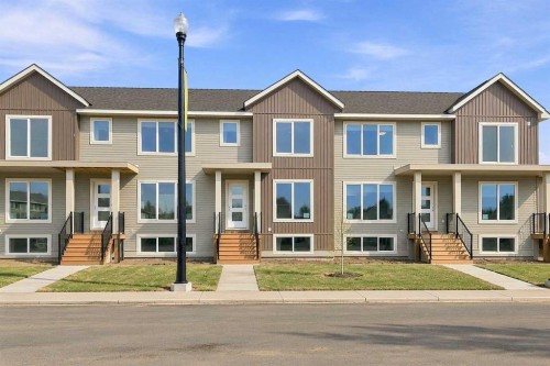 204 Cambridge Way  Sylvan Lake, AB T4S 0X7