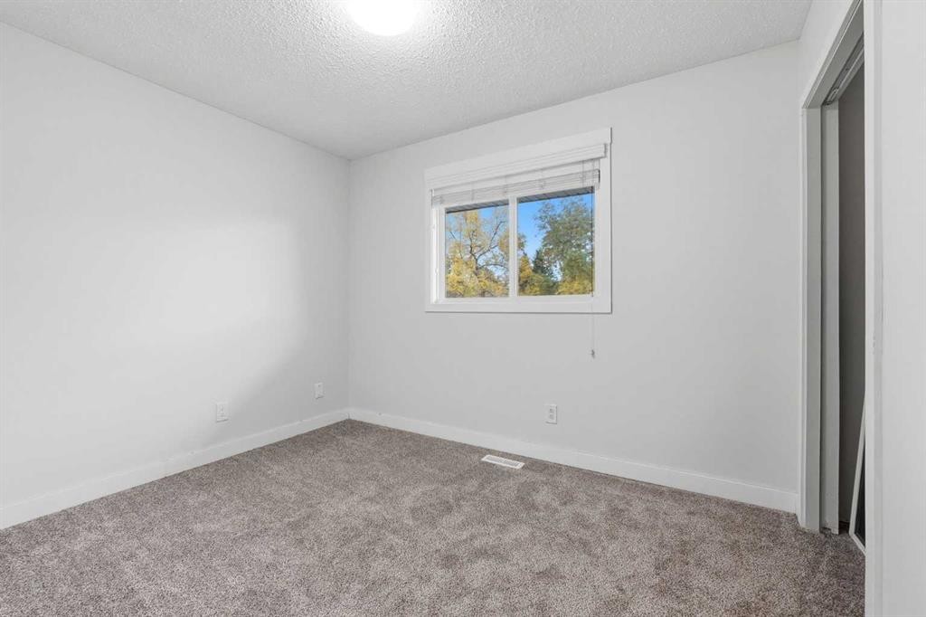 5012 38A Avenue, Red Deer, AB