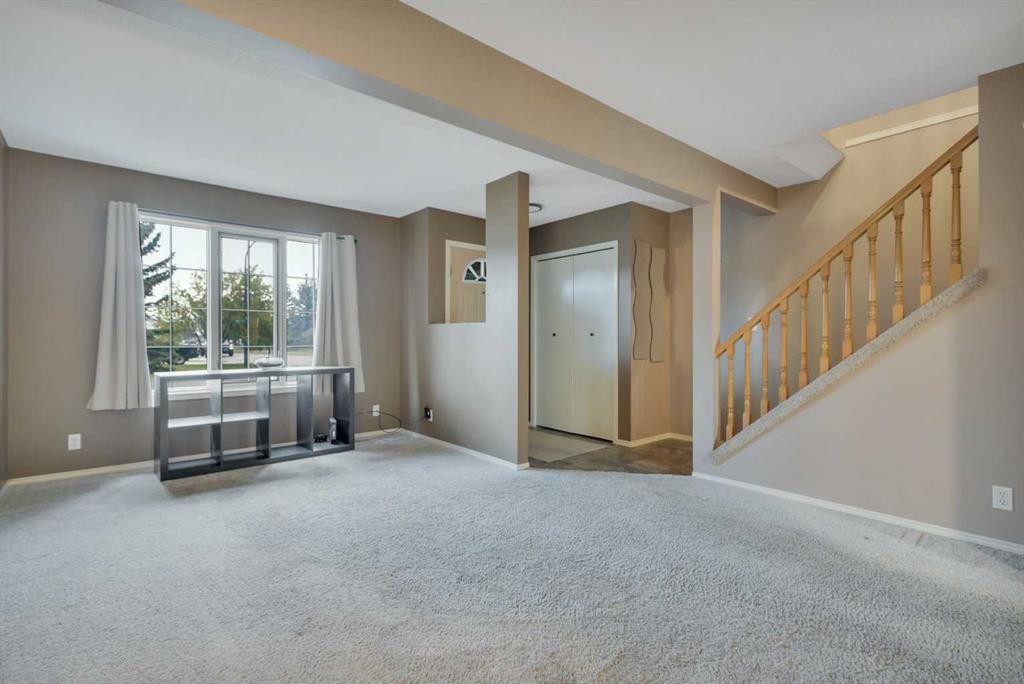 1 Dixon Crescent, Red Deer, AB
