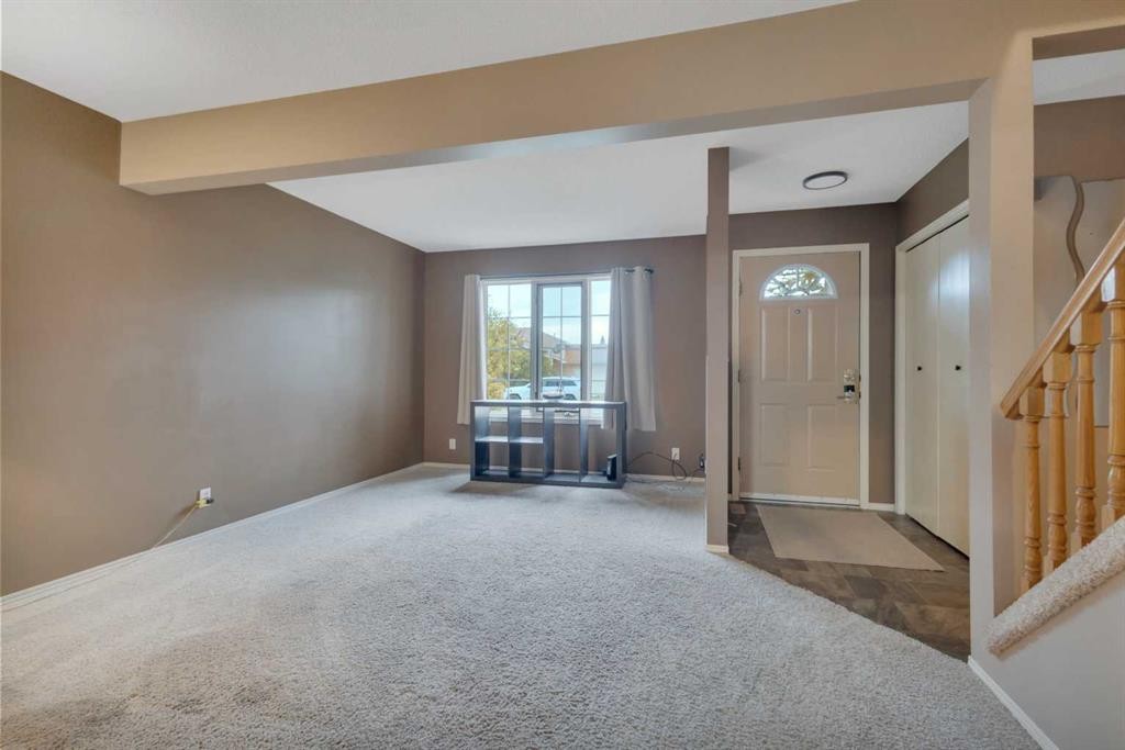1 Dixon Crescent, Red Deer, AB