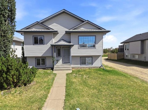 228 Jenner Crescent  Red Deer, AB T4P 0B5