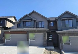 382 Heritage Boulevard Cochrane, AB T4C 0L3