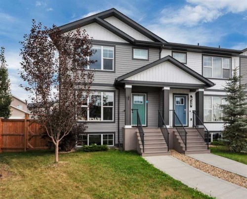 30 Hawthorn Place  Sylvan Lake, AB T4S 0S2