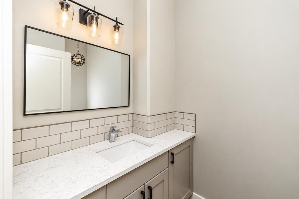 22 Atter Close, Red Deer, AB