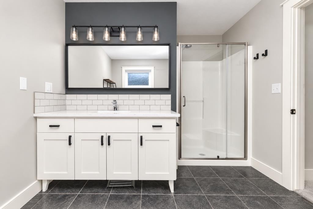22 Atter Close, Red Deer, AB