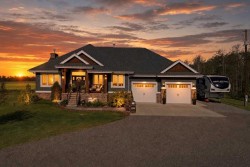 2246 Township Road 384 Rural Red Deer County, AB T4E 2V4