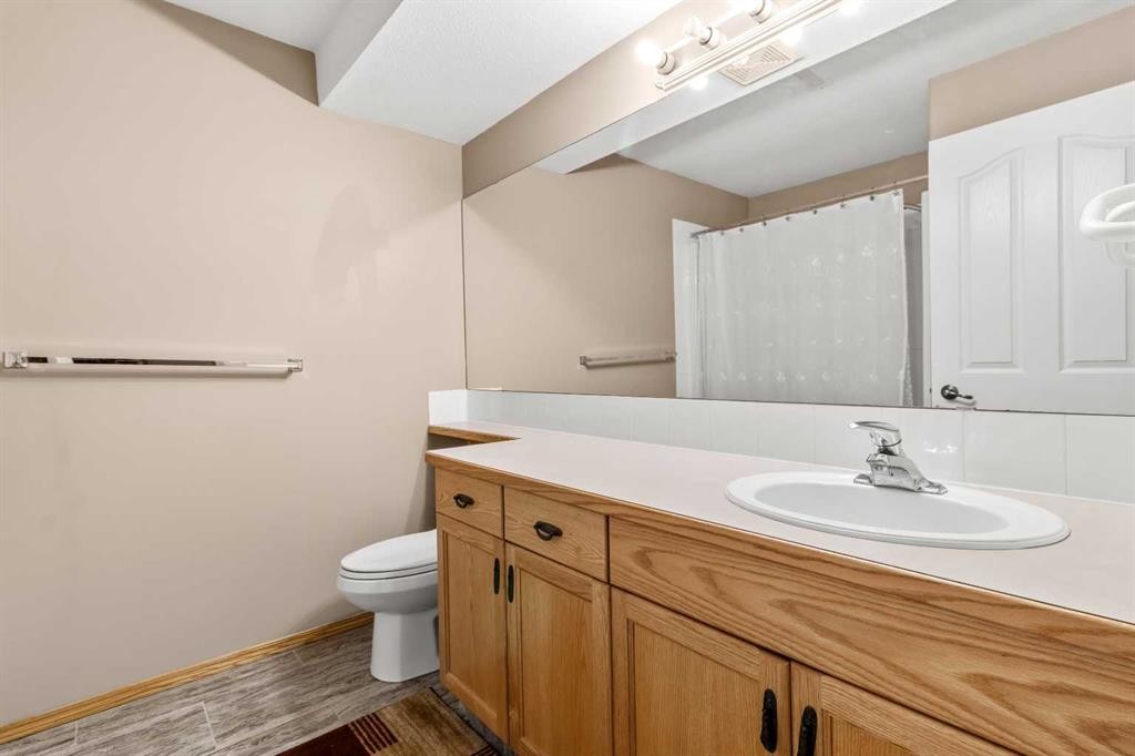 131 Deschner Close, Red Deer, AB