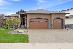 73 Lundberg Crescent Red Deer, AB T4R 0R2