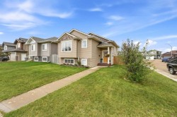117 Portway Close Blackfalds, AB T4M 0G7