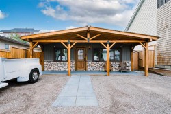 5025 47 Street Sylvan Lake, AB T4S 1C5