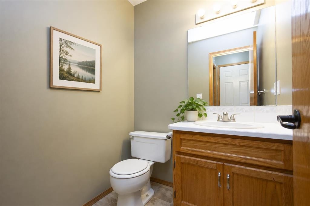 16 Davis Close, Red Deer, AB