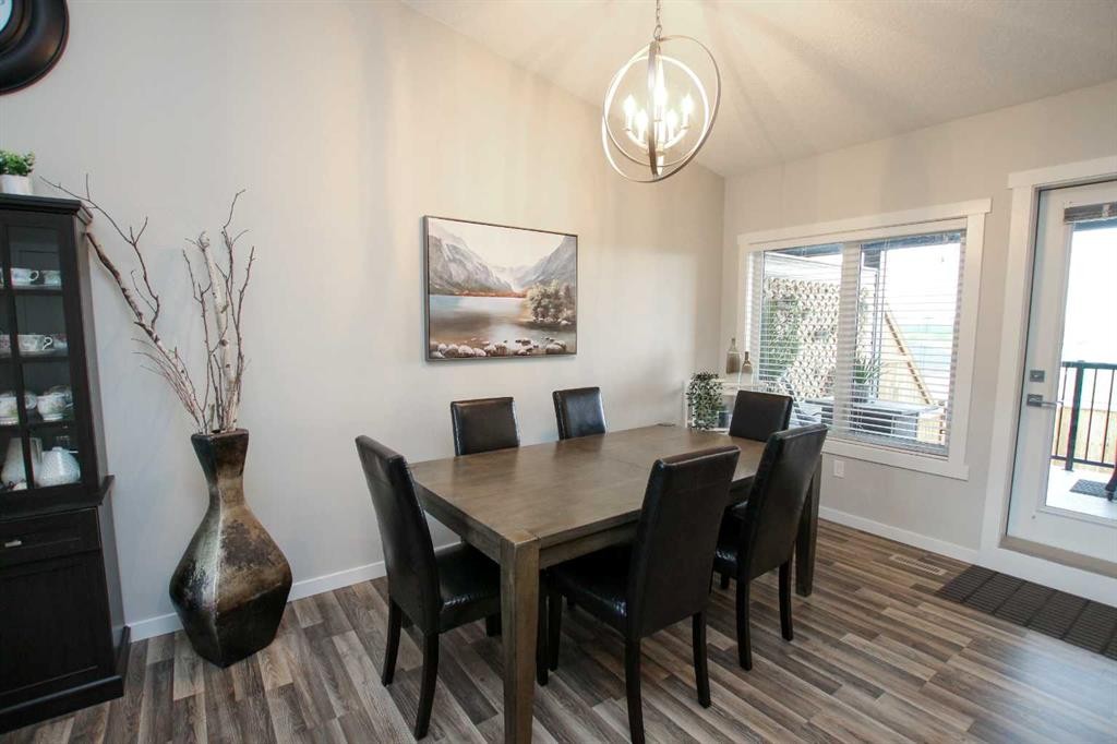 338 Spruce Street, Springbrook, AB