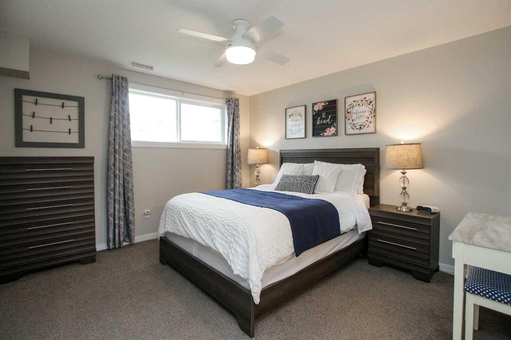 338 Spruce Street, Springbrook, AB