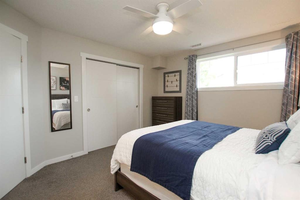 338 Spruce Street, Springbrook, AB