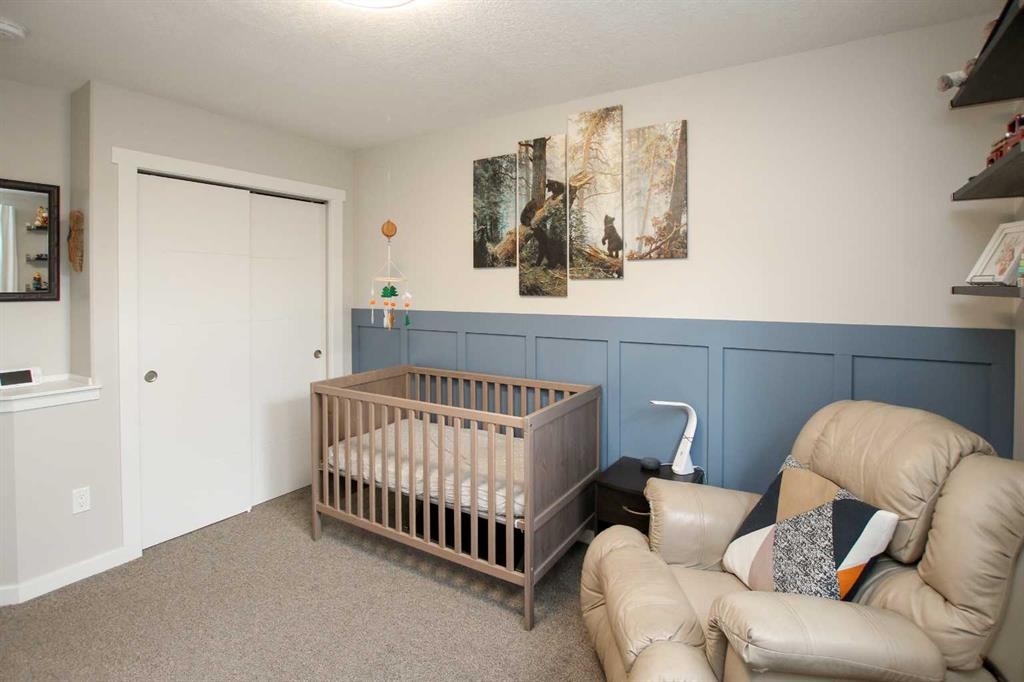 338 Spruce Street, Springbrook, AB
