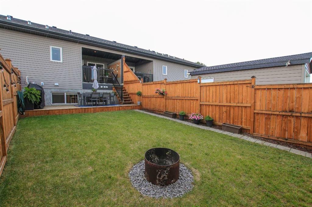 338 Spruce Street, Springbrook, AB