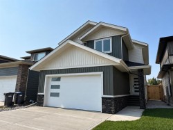 117 Crestview Boulevard Sylvan Lake, AB T4S 0V8