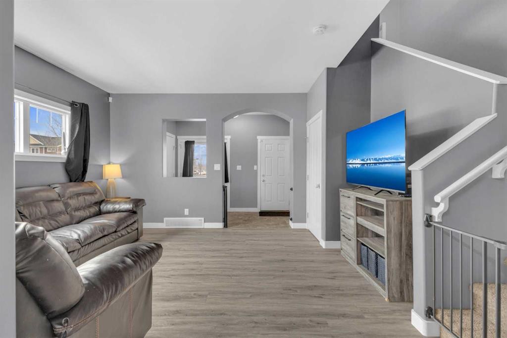 2 Sullivan Close, Red Deer, AB