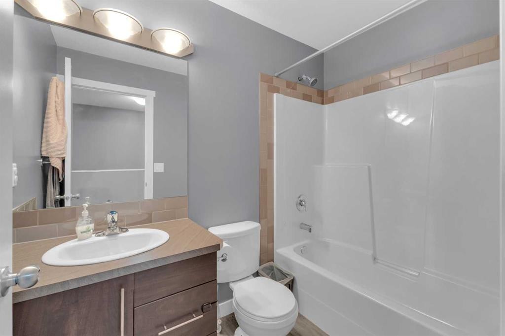 2 Sullivan Close, Red Deer, AB