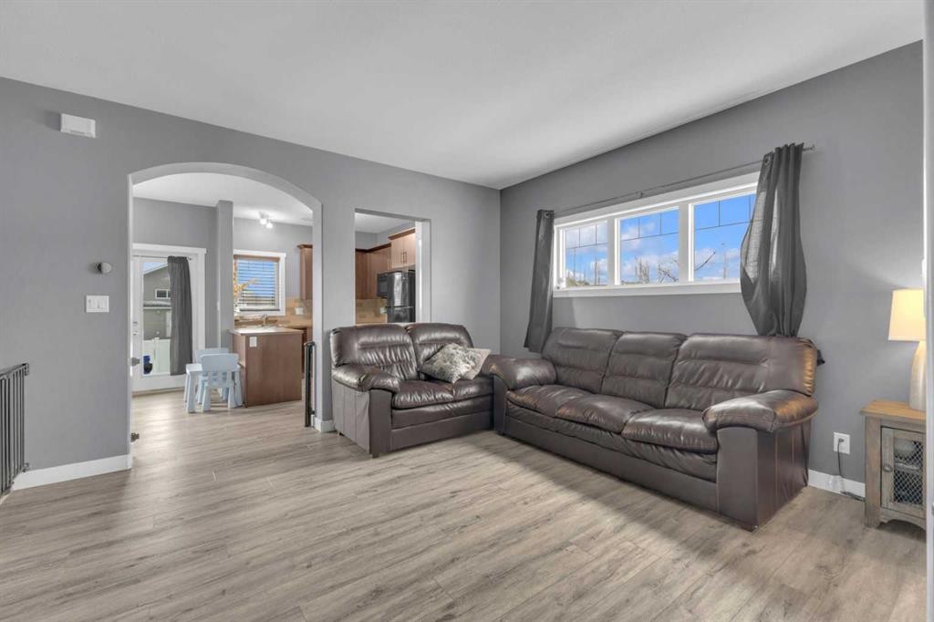 2 Sullivan Close, Red Deer, AB