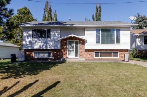 610 8 Street NORTH Three Hills, AB T0M 2A0