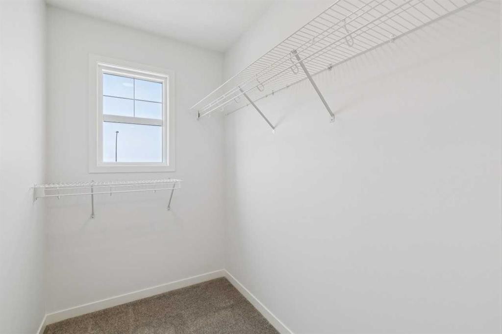 186 Aquila Grove Nw, Calgary, AB
