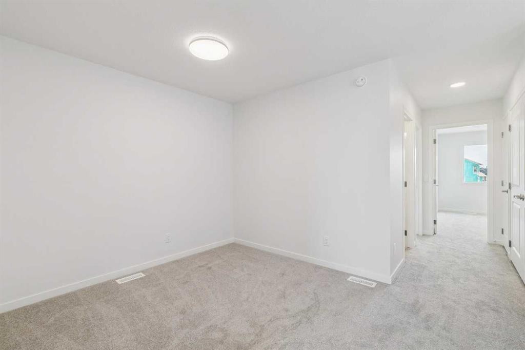 186 Aquila Grove Nw, Calgary, AB