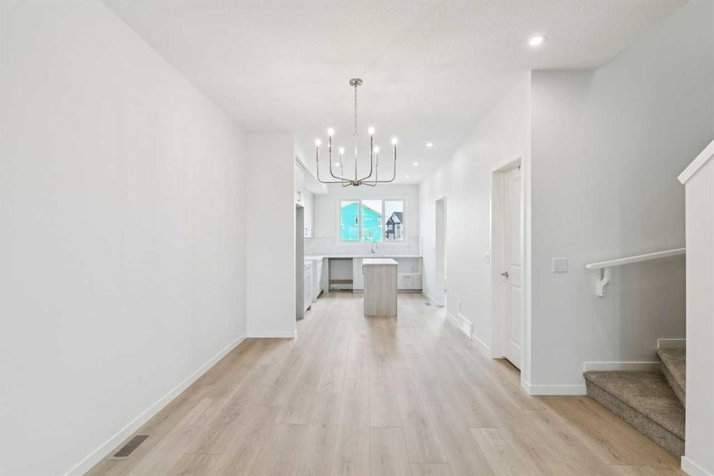 186 Aquila Grove Nw, Calgary, AB