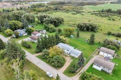 20-27305 391 Township Road Red Deer, AB T4S 2A1