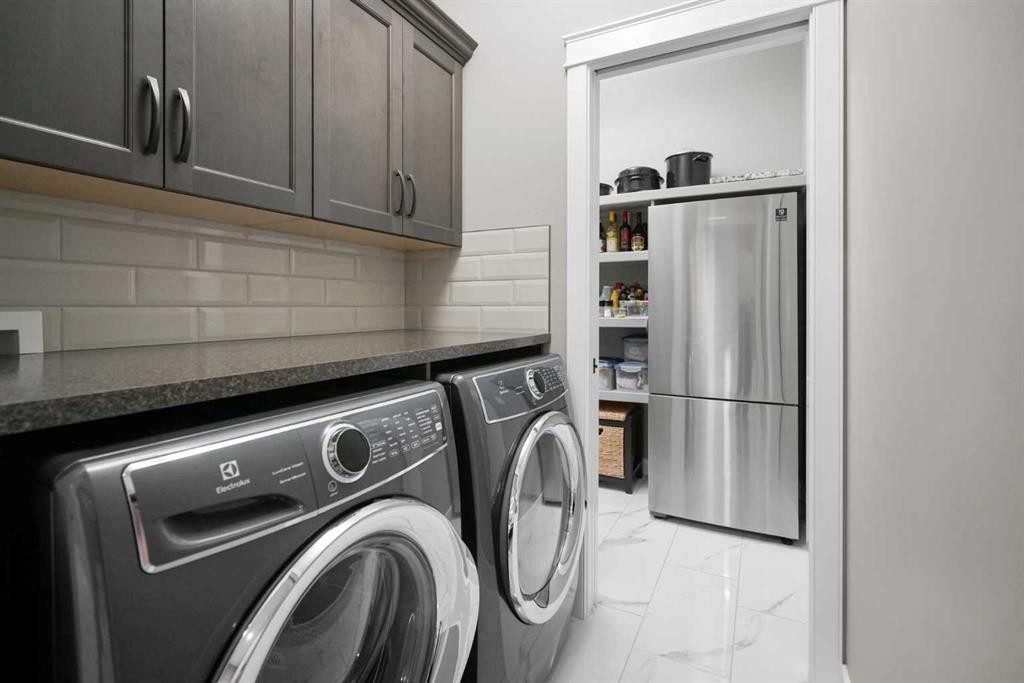 5920 24 Avenue, Camrose, AB