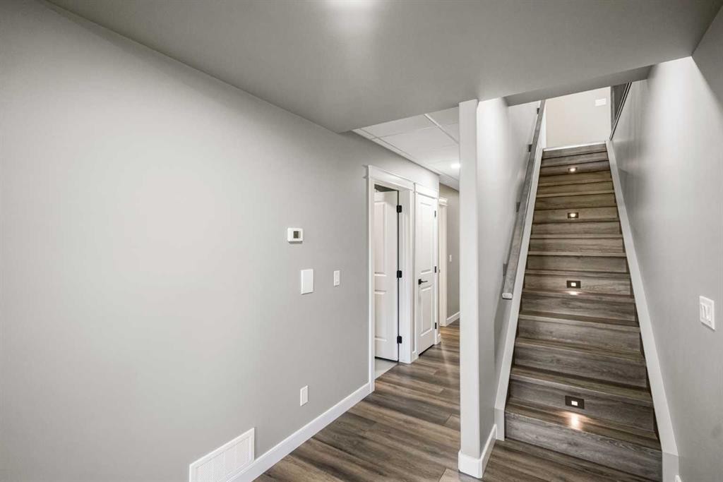 5920 24 Avenue, Camrose, AB