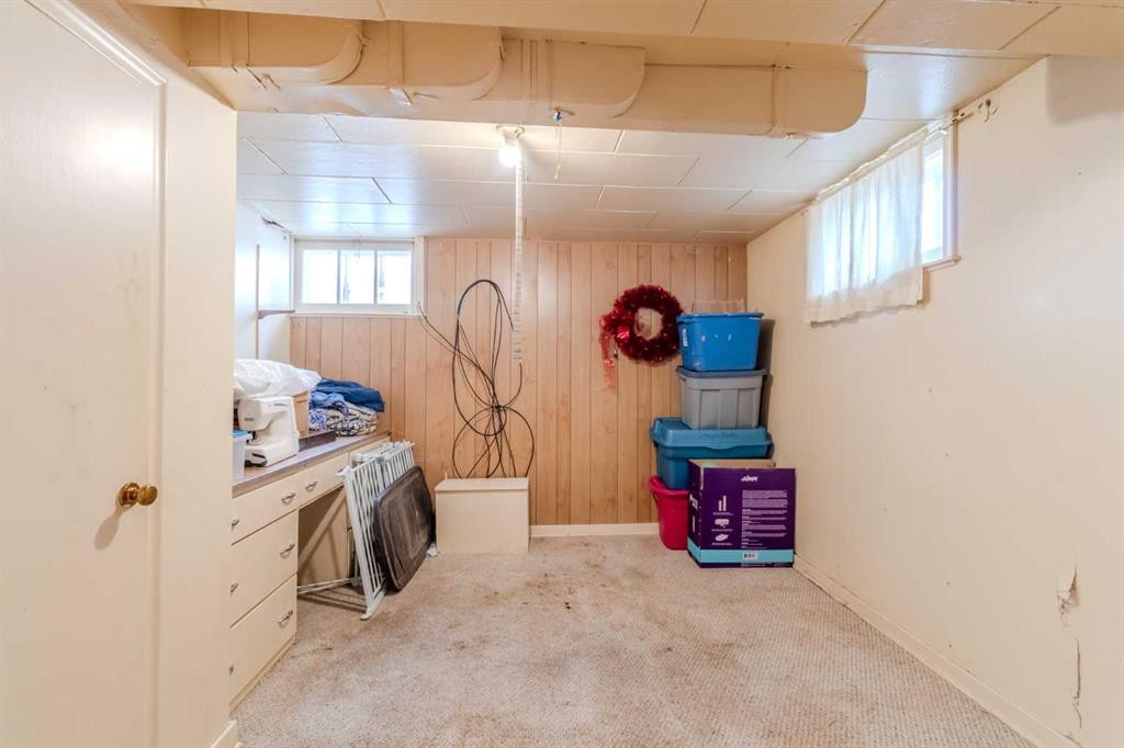 439 Aberdeen Avenue, Carbon, AB