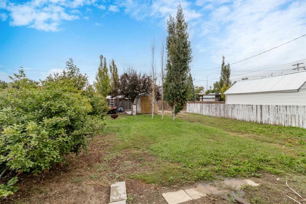 439 Aberdeen Avenue, Carbon, AB