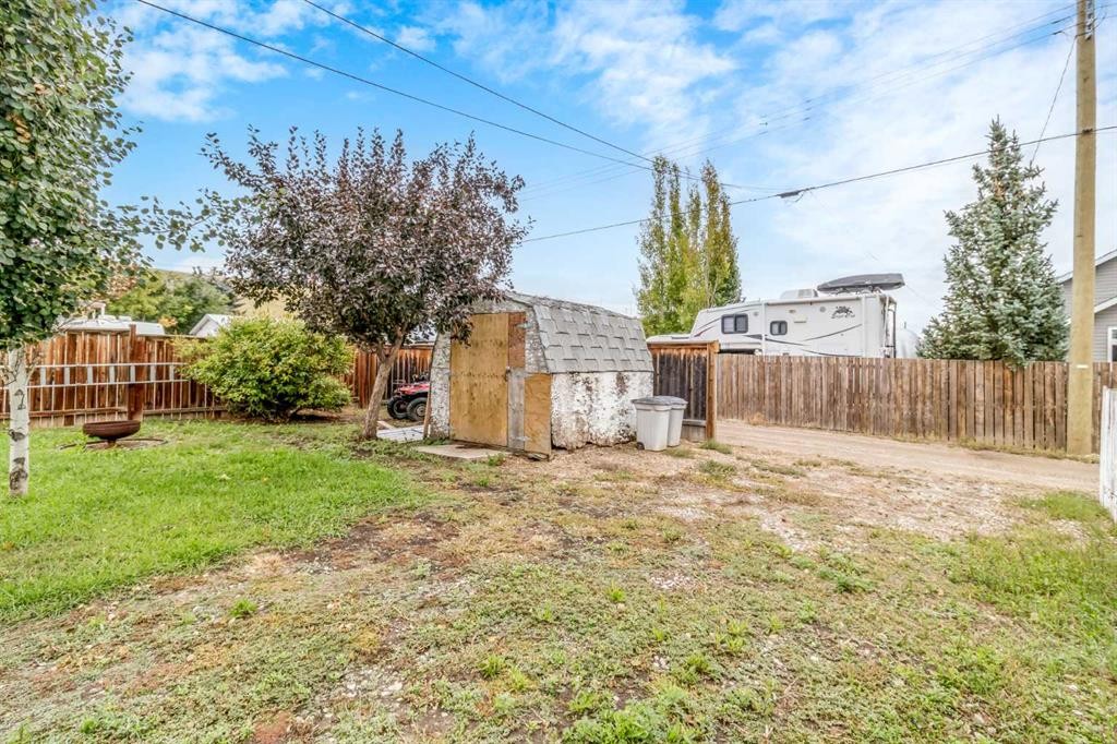 439 Aberdeen Avenue, Carbon, AB