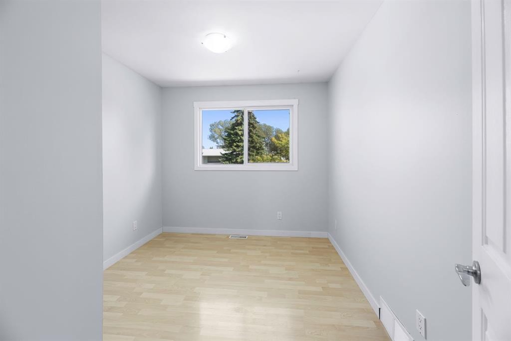 4113 53 Avenue, Innisfail, AB