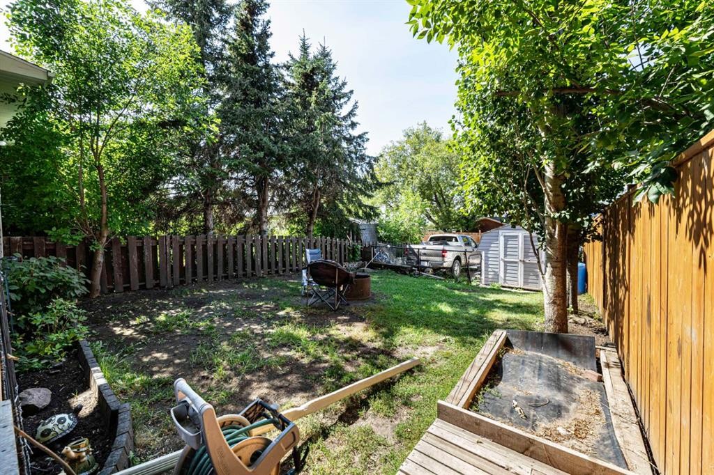 4113 53 Avenue, Innisfail, AB